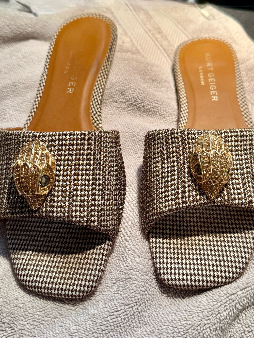 Kurt Geiger Brown and Cream Houndstooth Slide Sandals with Gold Emblem